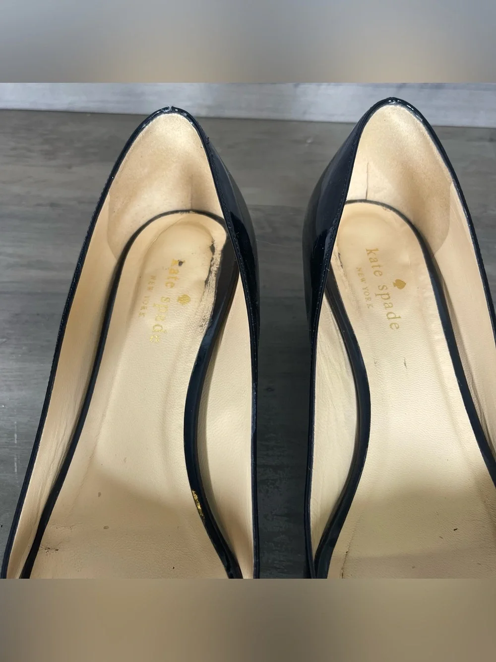 Kate Spade 8.5 Tilda Black Patent Doe Bow Stud Slip On Low Wedges W/Box And Bag‎